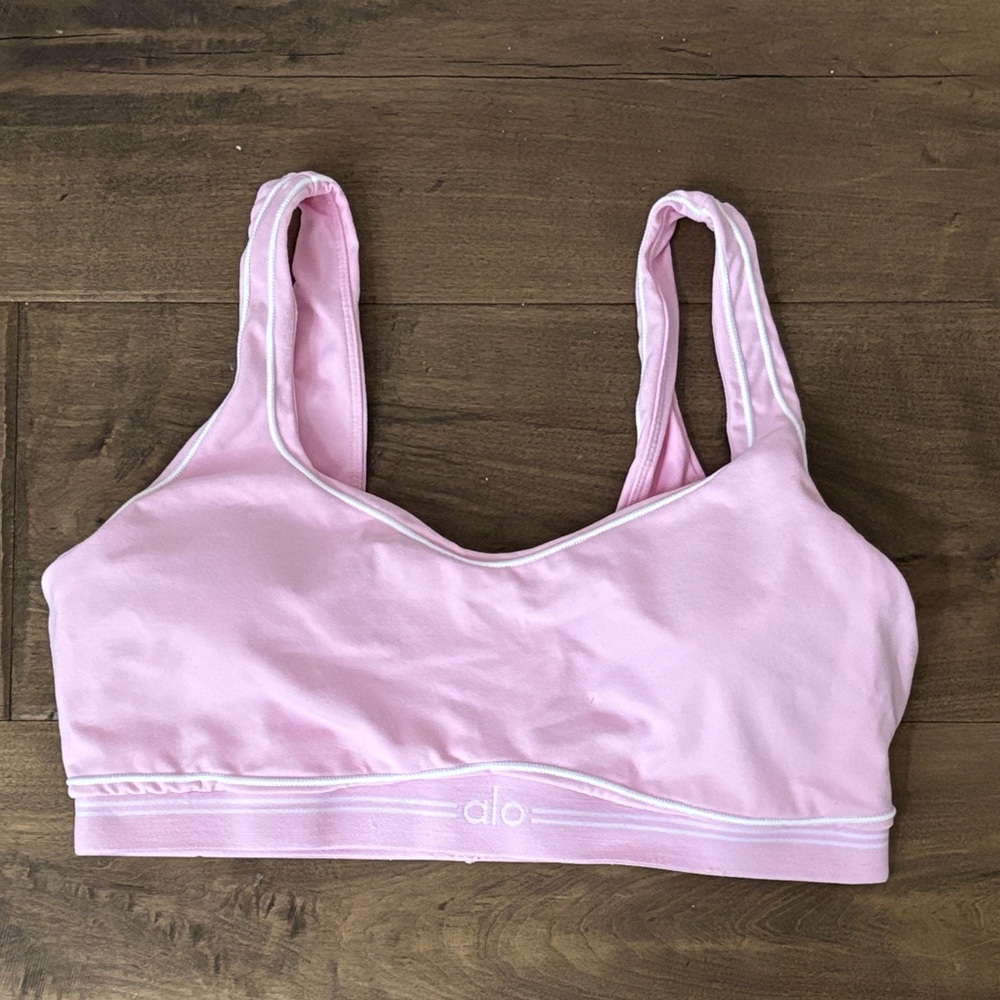 Alo Pink Sports Bra pink with white trim size XL